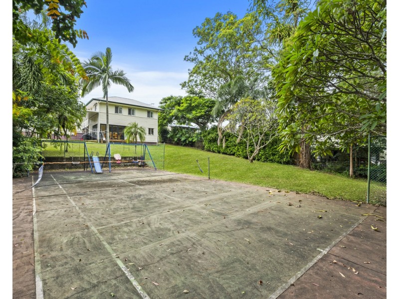 114 Seventeen Mile Rocks Road, Oxley QLD 4075
