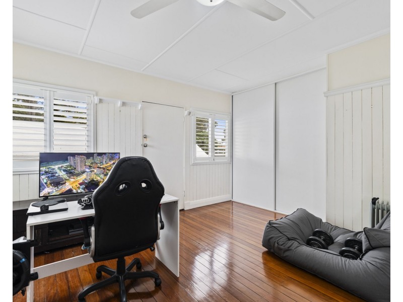 114 Seventeen Mile Rocks Road, Oxley QLD 4075