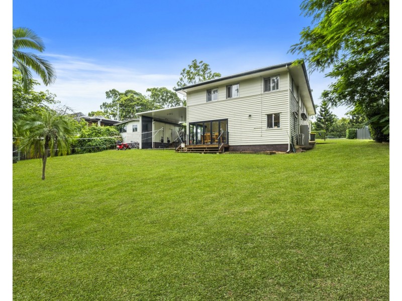 114 Seventeen Mile Rocks Road, Oxley QLD 4075