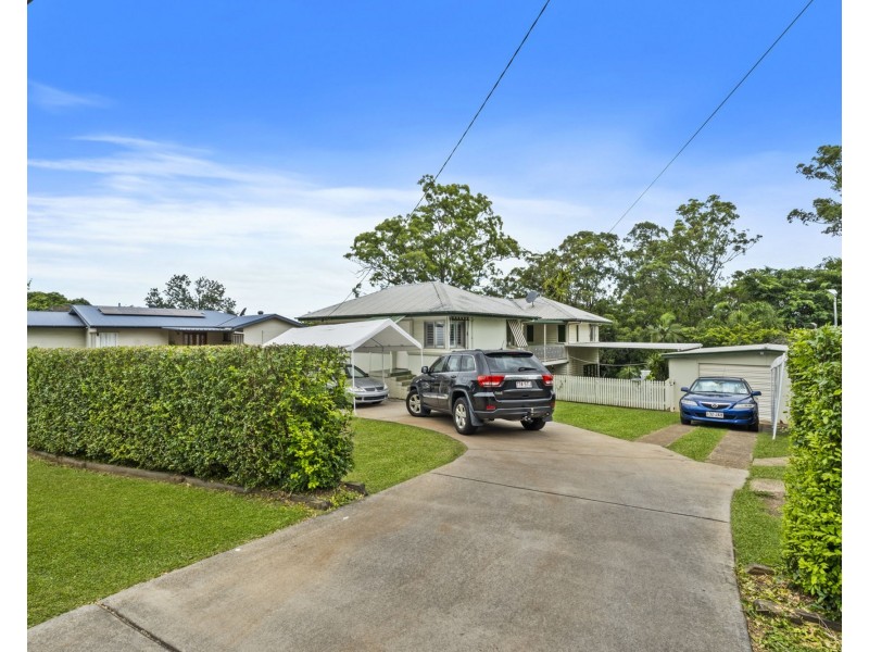 114 Seventeen Mile Rocks Road, Oxley QLD 4075