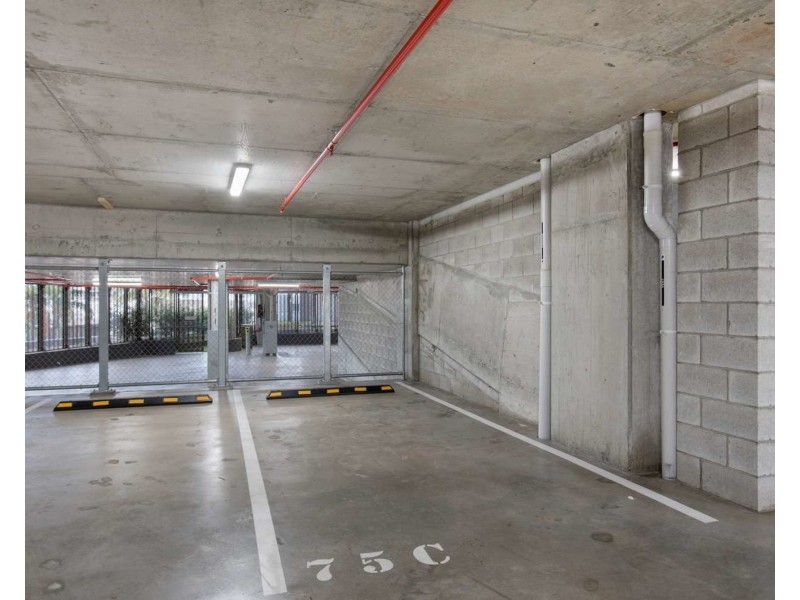 904/62 Logan Road, Woolloongabba QLD 4102