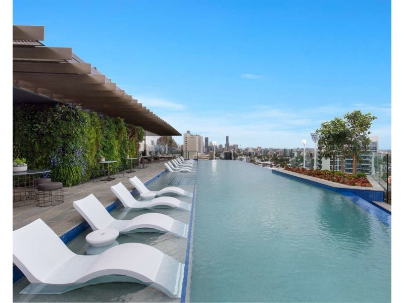 904/62 Logan Road, Woolloongabba QLD 4102