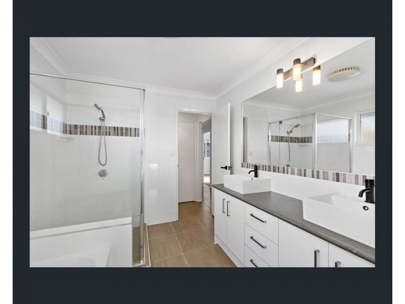 1/15 Portmarnock, Victoria Point QLD 4165