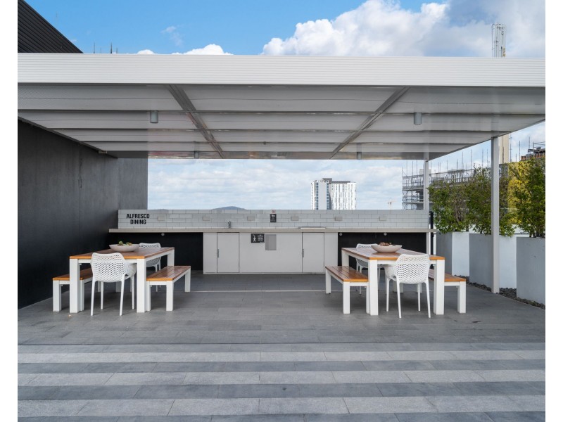 205/17 Deshon Street, Woolloongabba QLD 4102