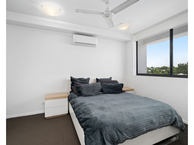 211/8 Holden Street, Woolloongabba QLD 4102