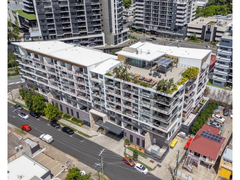 211/8 Holden Street, Woolloongabba QLD 4102