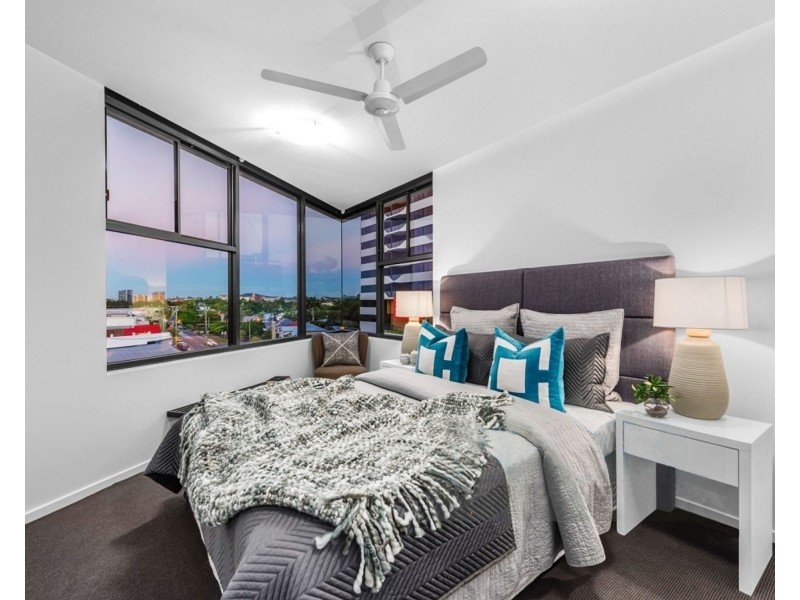 415/8 Holden Street, Woolloongabba QLD 4102