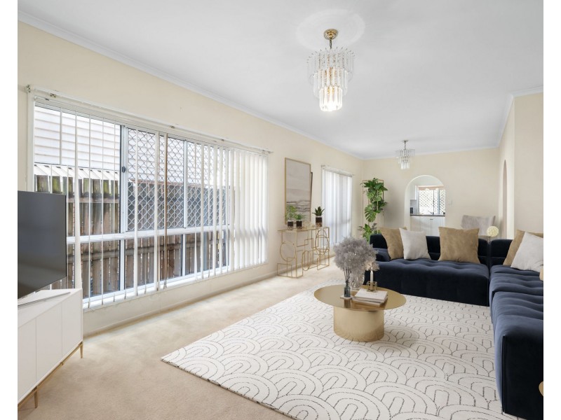 33 Wolseley Street, Woolloongabba QLD 4102