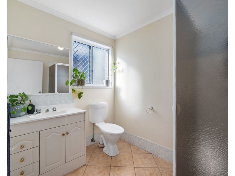 33 Wolseley Street, Woolloongabba QLD 4102