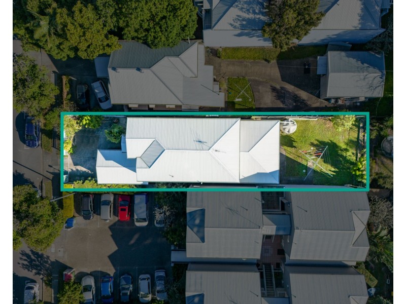 33 Wolseley Street, Woolloongabba QLD 4102