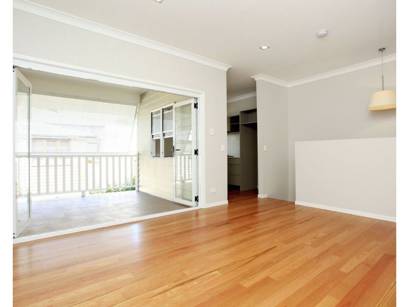 3/28-30 Rutland Street, Coorparoo QLD 4151