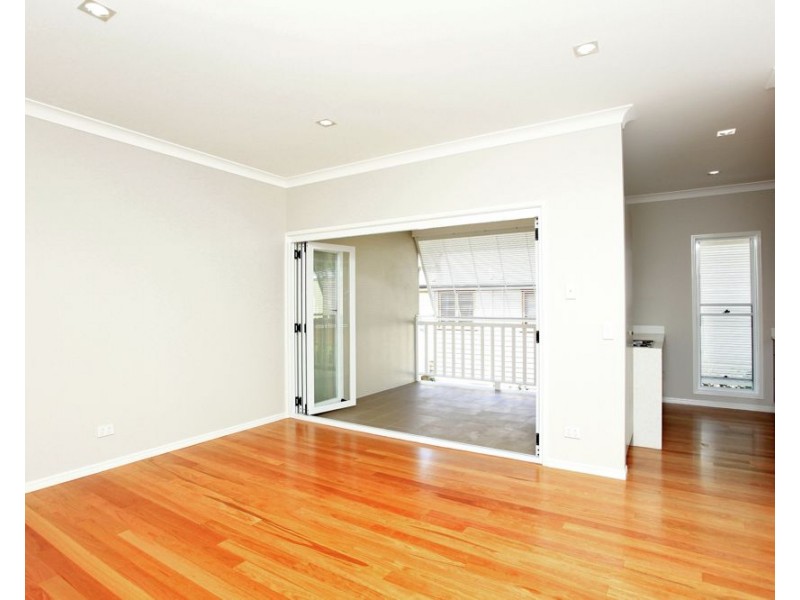 3/28-30 Rutland Street, Coorparoo QLD 4151