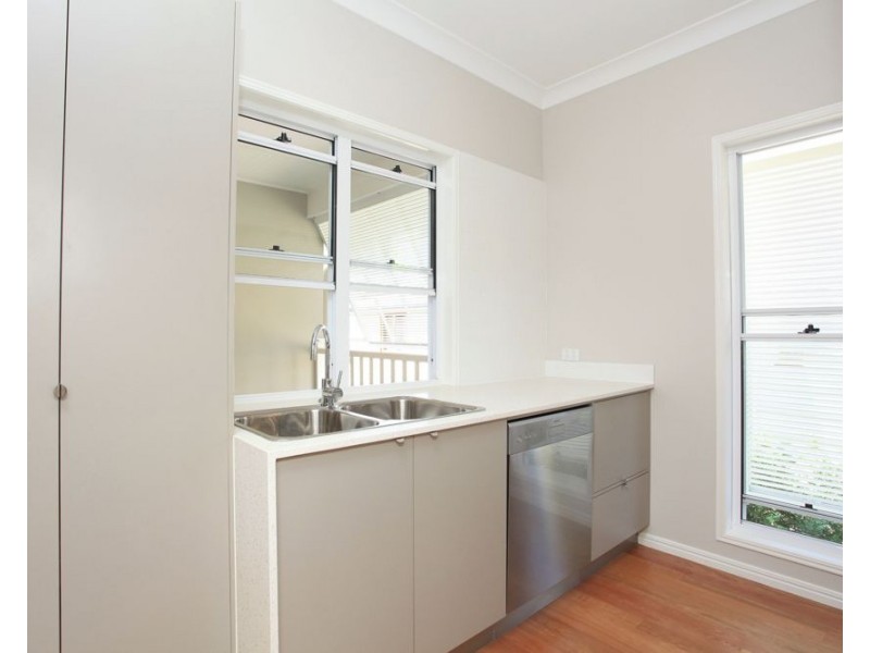 3/28-30 Rutland Street, Coorparoo QLD 4151