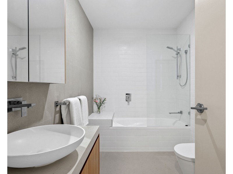 20/100 Nicholson Street, Greenslopes QLD 4120