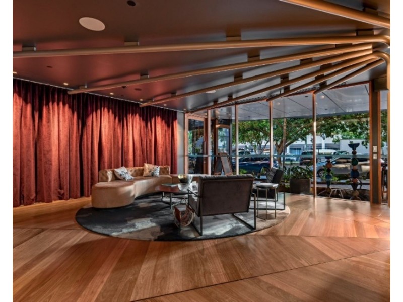 1005/62 Logan road, Woolloongabba QLD 4102