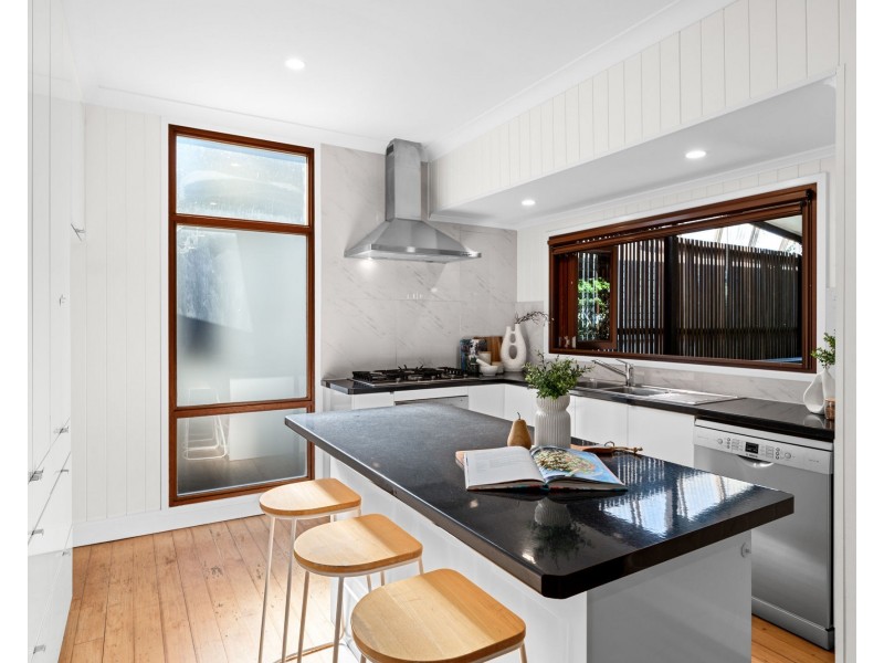 20 Eversley Terrace, Yeronga QLD 4104