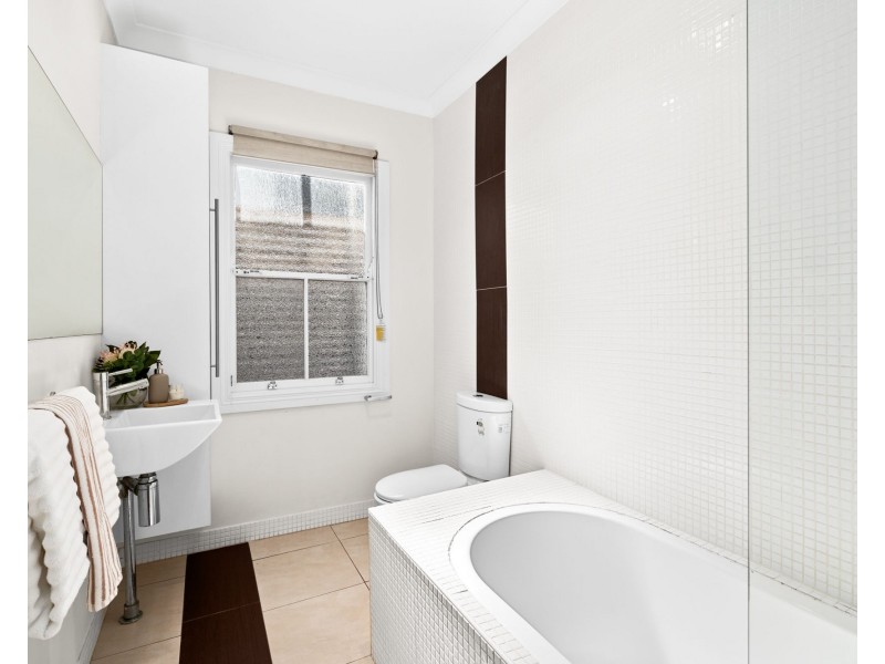 20 Eversley Terrace, Yeronga QLD 4104