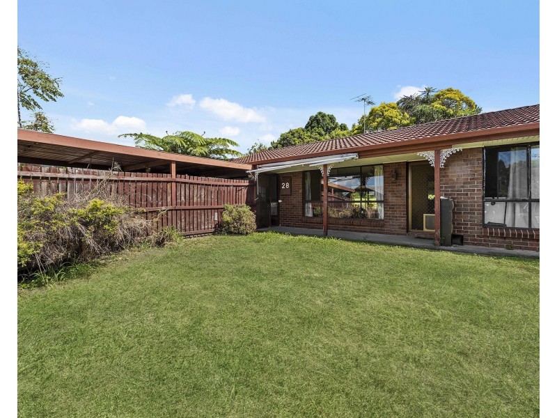 28 Helmsley Court, Carindale QLD 4152