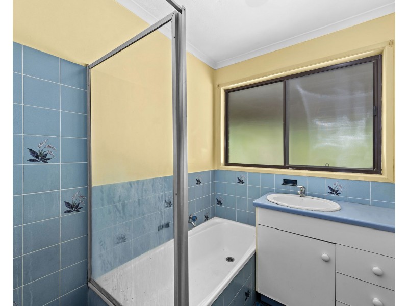 28 Helmsley Court, Carindale QLD 4152