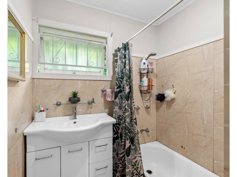 75 Prout Street, Camp Hill QLD 4152