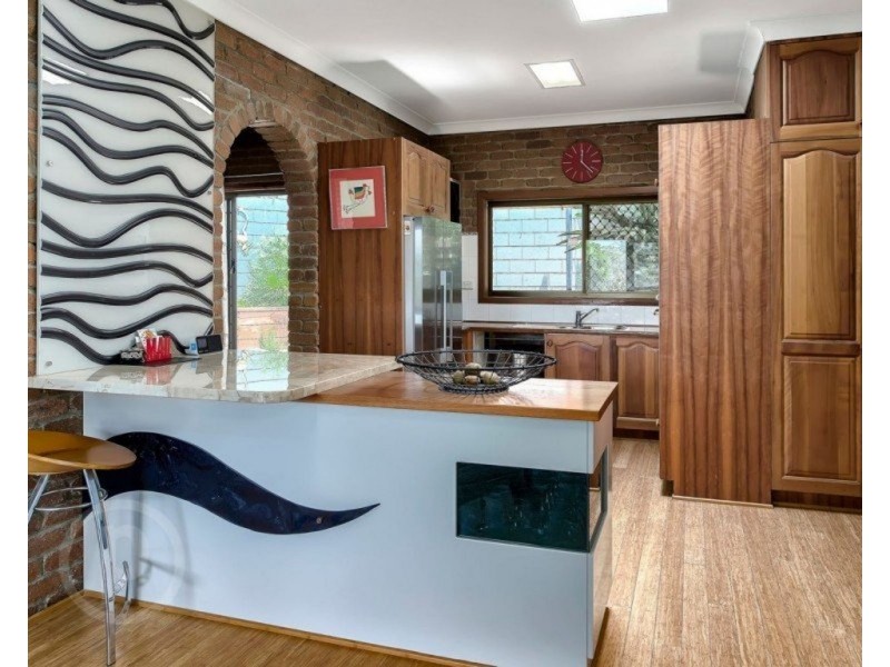 17 Hillock Street, Coorparoo QLD 4151