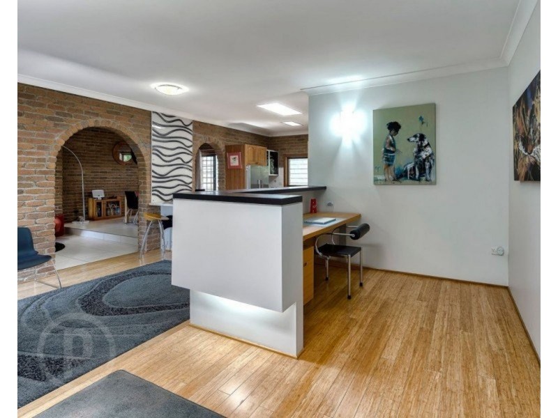 17 Hillock Street, Coorparoo QLD 4151