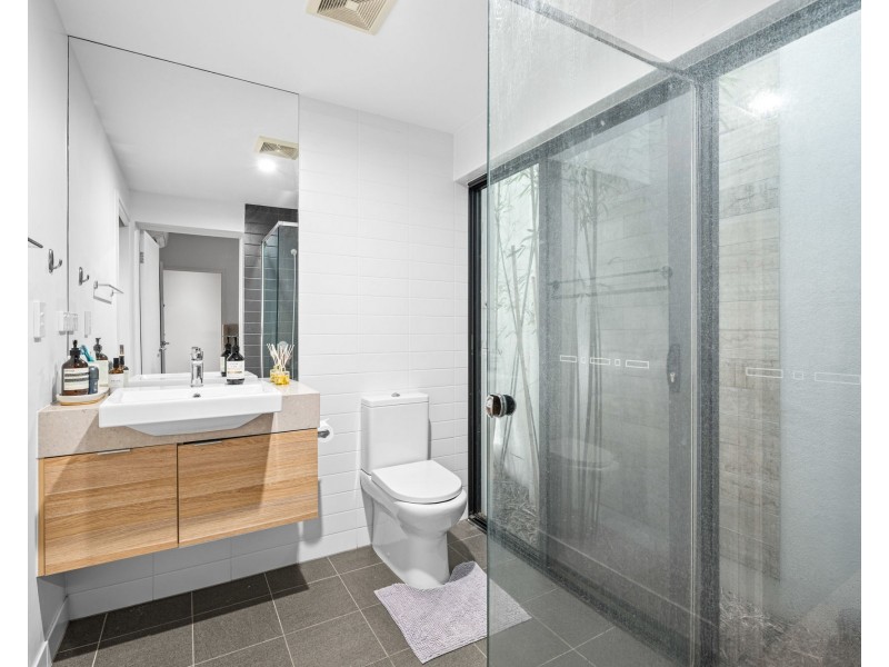 2/19 Eversley Terrace, Yeronga QLD 4104