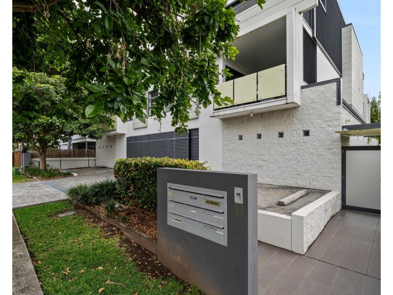 2/19 Eversley Terrace, Yeronga QLD 4104
