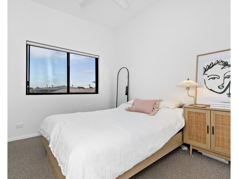 9/147 Baringa Street, Morningside QLD 4170