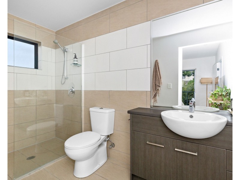 9/147 Baringa Street, Morningside QLD 4170