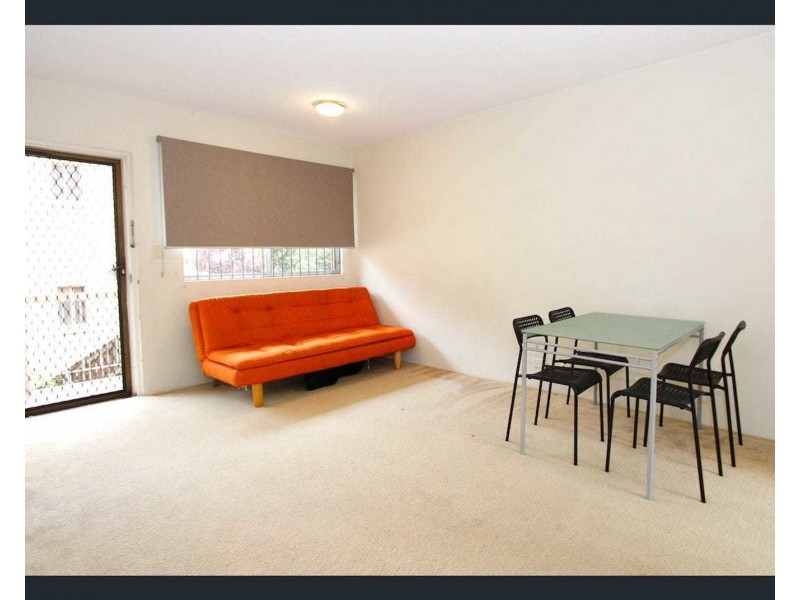 2/39 Kingsbury, Norman Park QLD 4170