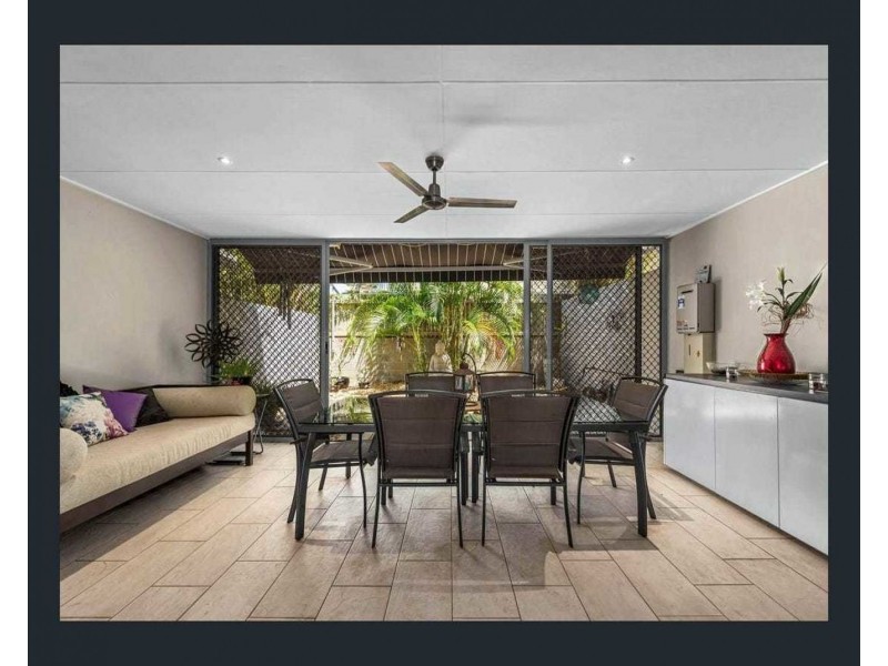 8/23 Burrai Street, Morningside QLD 4170