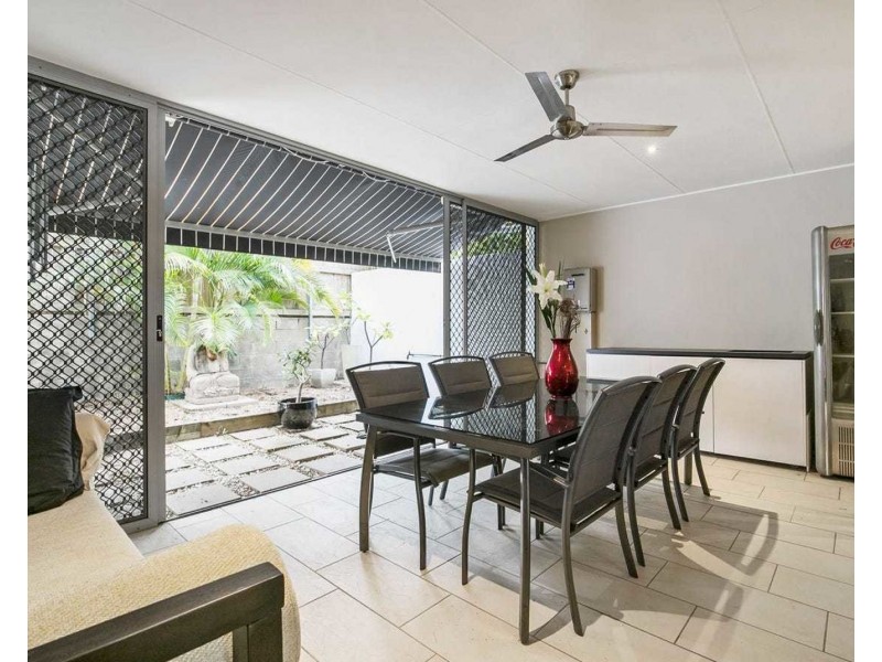8/23 Burrai Street, Morningside QLD 4170