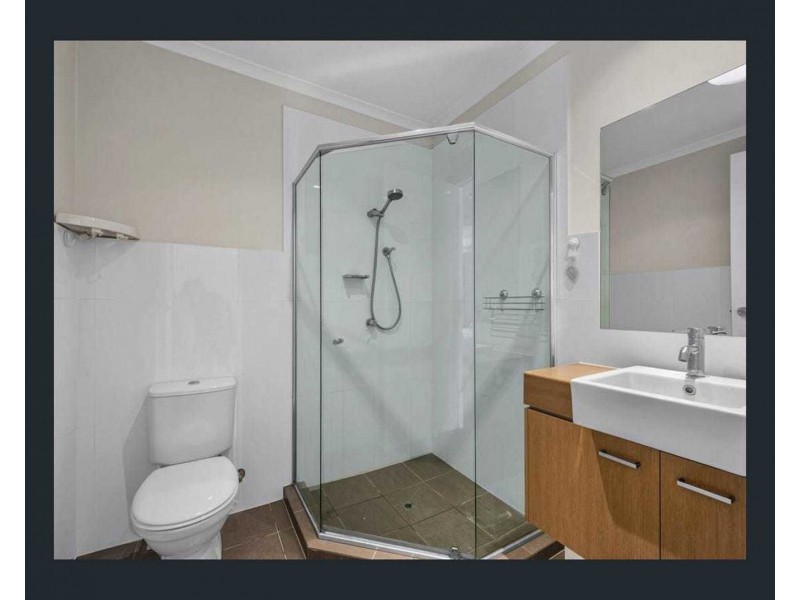 8/23 Burrai Street, Morningside QLD 4170