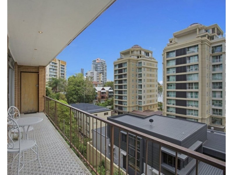 7/24 Castlebar Street, Kangaroo Point QLD 4169