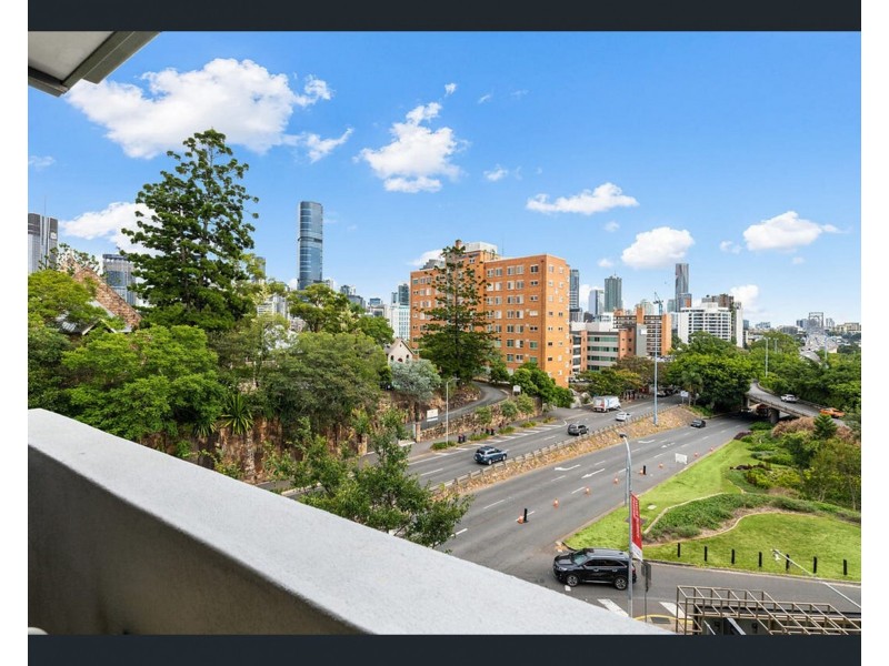 10/442 Main Street, Kangaroo Point QLD 4169