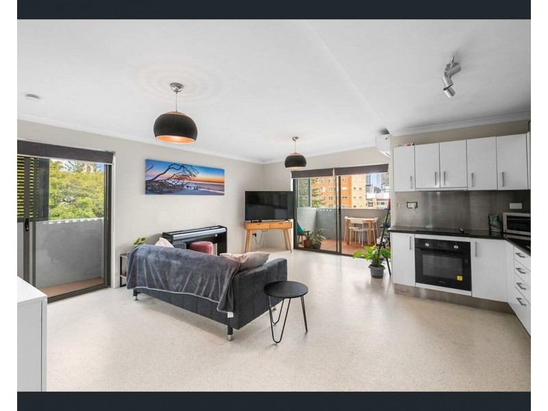 10/442 Main Street, Kangaroo Point QLD 4169