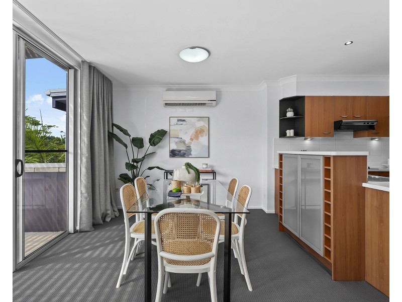 5/8 Wakefield Street, Coorparoo QLD 4151