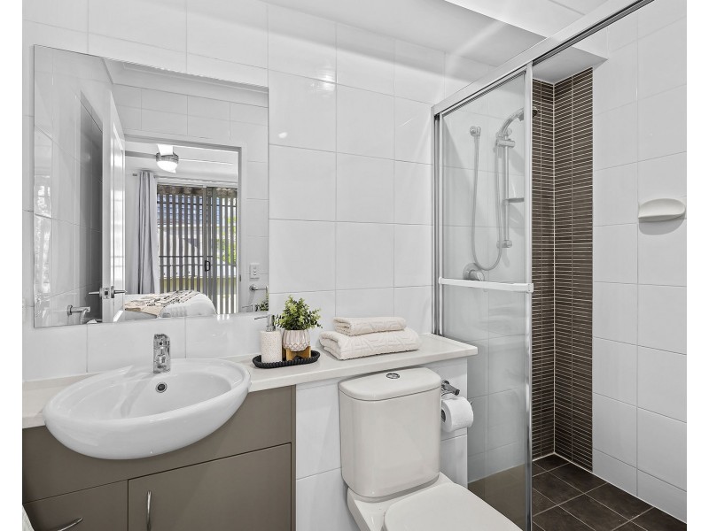 5/8 Wakefield Street, Coorparoo QLD 4151