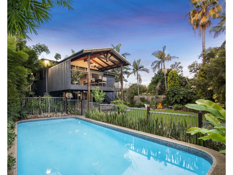 1A Myall Street, Norman Park QLD 4170