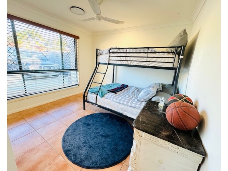 10 Ralph Street, Cleveland QLD 4163