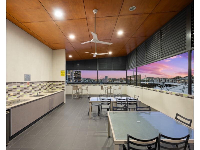 1506/67 Linton Street, Kangaroo Point QLD 4169