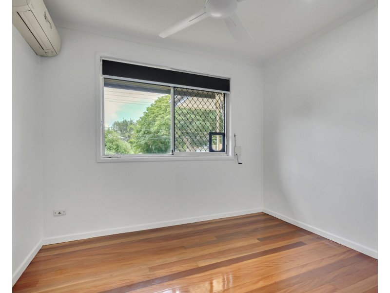 46 Dirkala Street, Mansfield QLD 4122