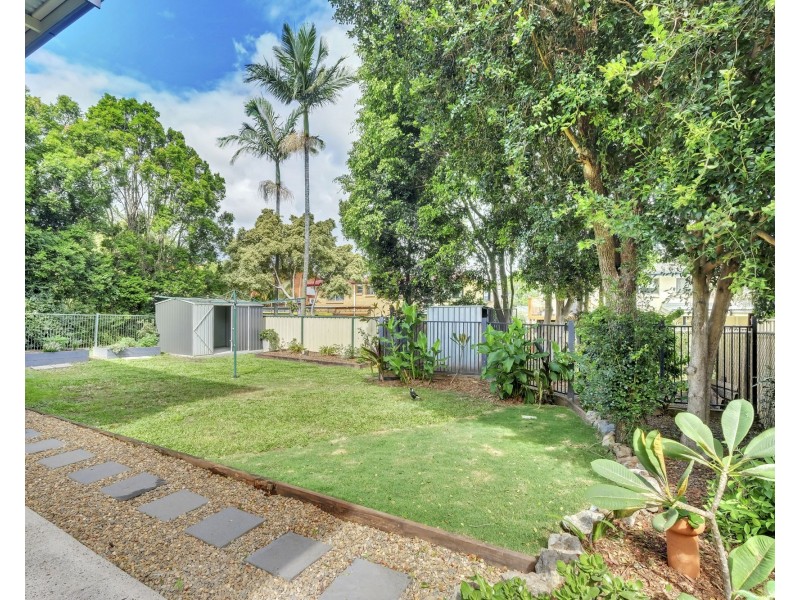 46 Dirkala Street, Mansfield QLD 4122