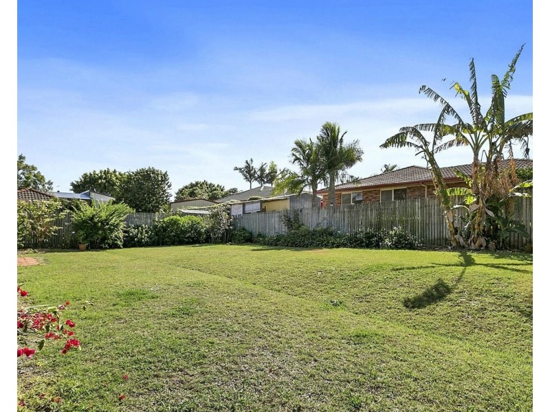 4 Morgan Close, Manly West QLD 4179