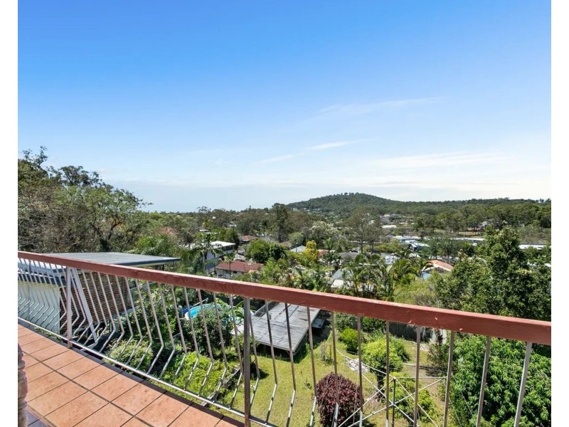 21 Dodwell Street, Holland Park West QLD 4121