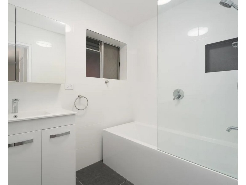 21 Dodwell Street, Holland Park West QLD 4121