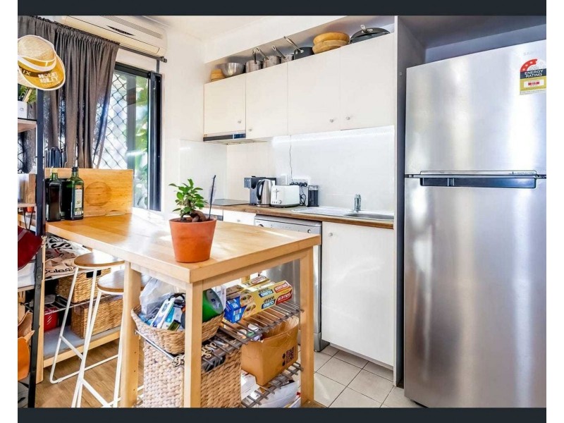 1/5 Heidelberg St, East Brisbane QLD 4169