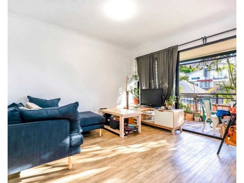 1/5 Heidelberg St, East Brisbane QLD 4169