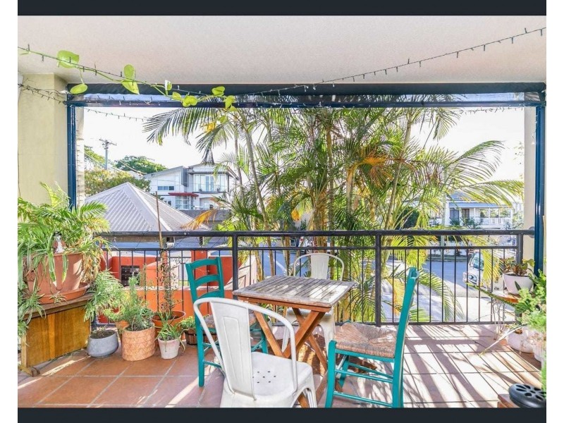 1/5 Heidelberg St, East Brisbane QLD 4169